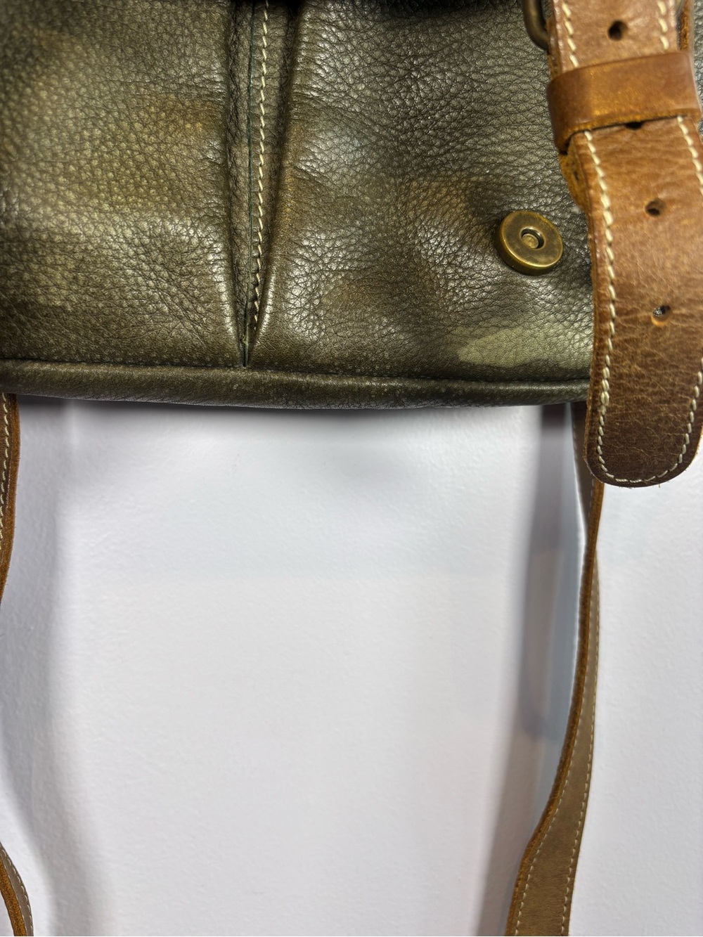 Vintage Roots Olive Green Leather Messenger Bag Purse with Tan Straps - Picture 3 of 10